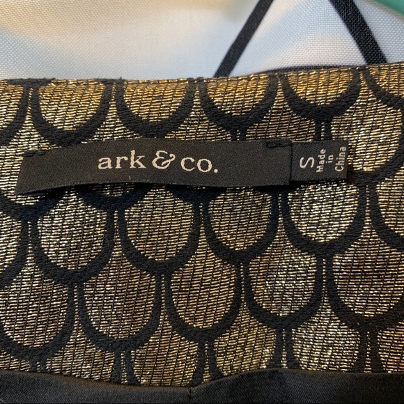 Gold metallic brocade fish scale blazer NYE holiday - Picture 3 of 8